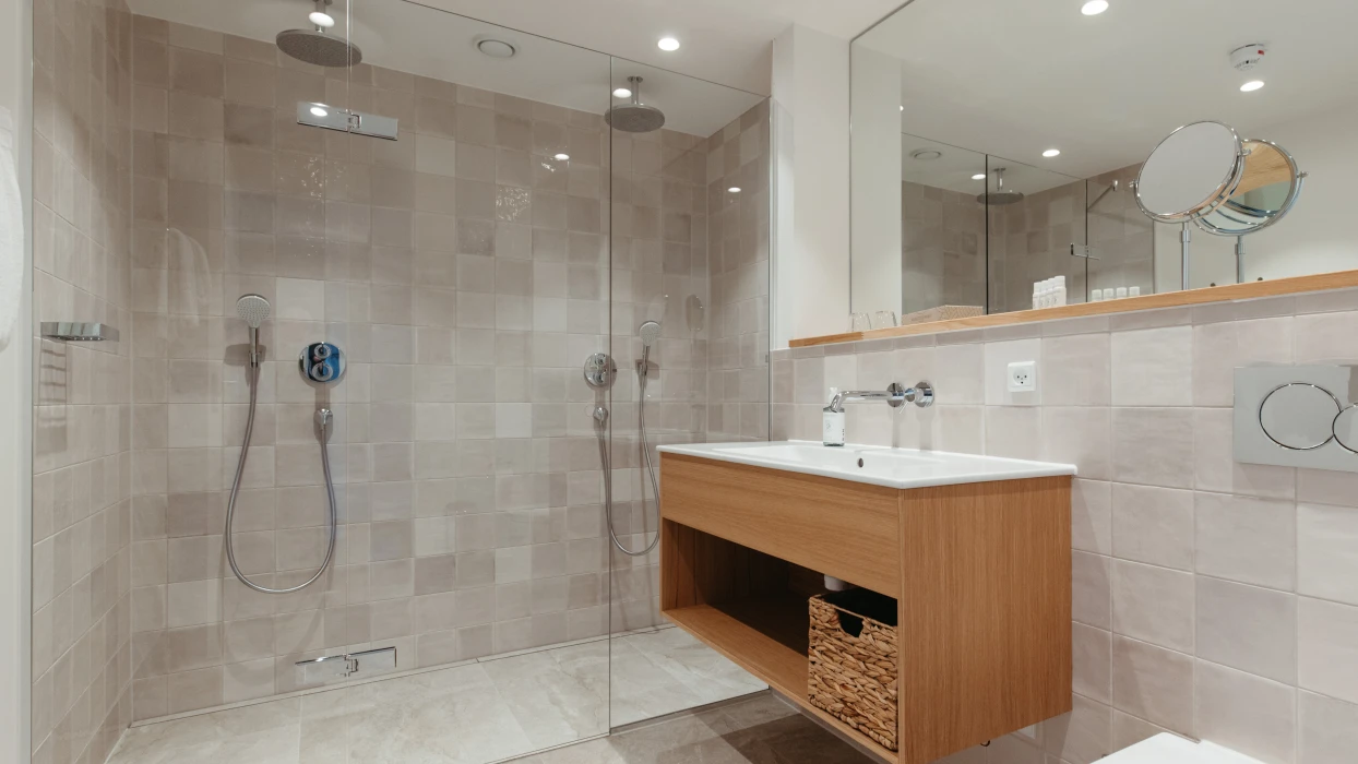 Dobbeltbruser i deluxe superiorværelset på Color Hotel Skagen