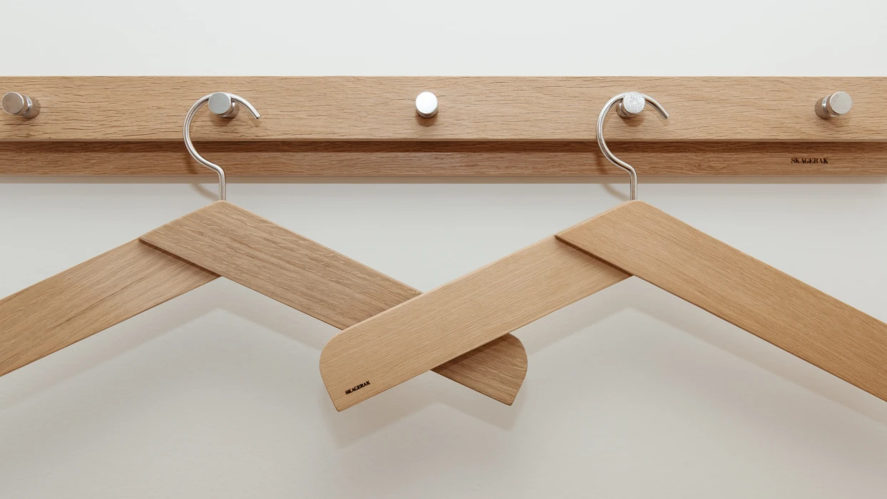 Skagerak knagerække i deluxe superiorværelse på Color Hotel Skagen