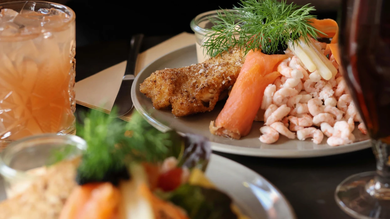 Store stjerneskud og saft i Café Holger
