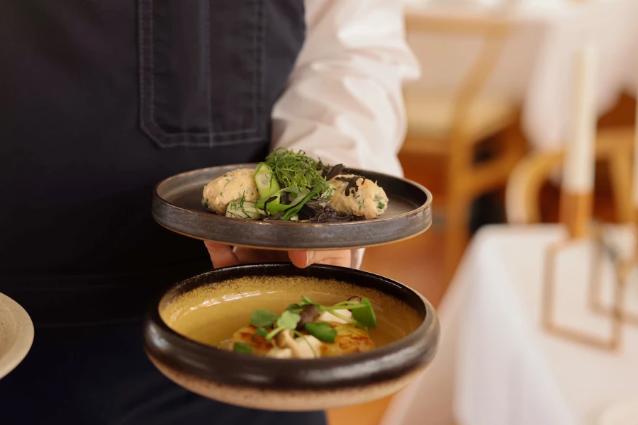 Tapas forretter serveres i Restaurant Holger