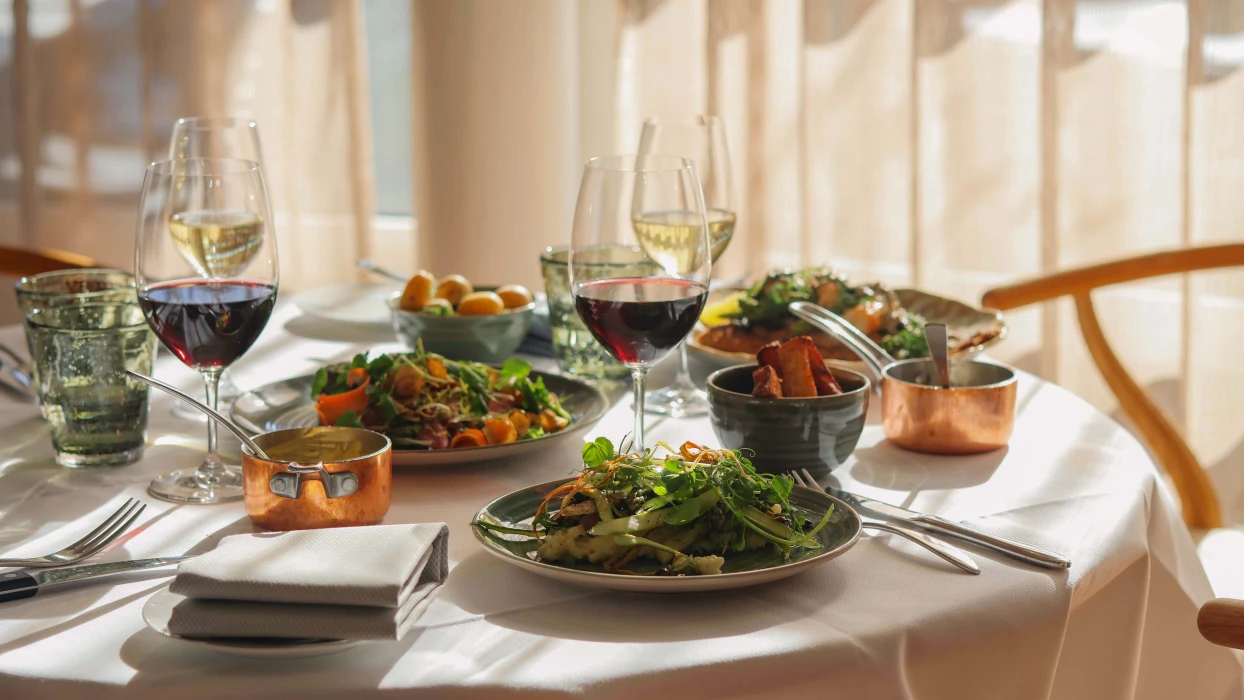 Middag er serveret i Restaurant Holger